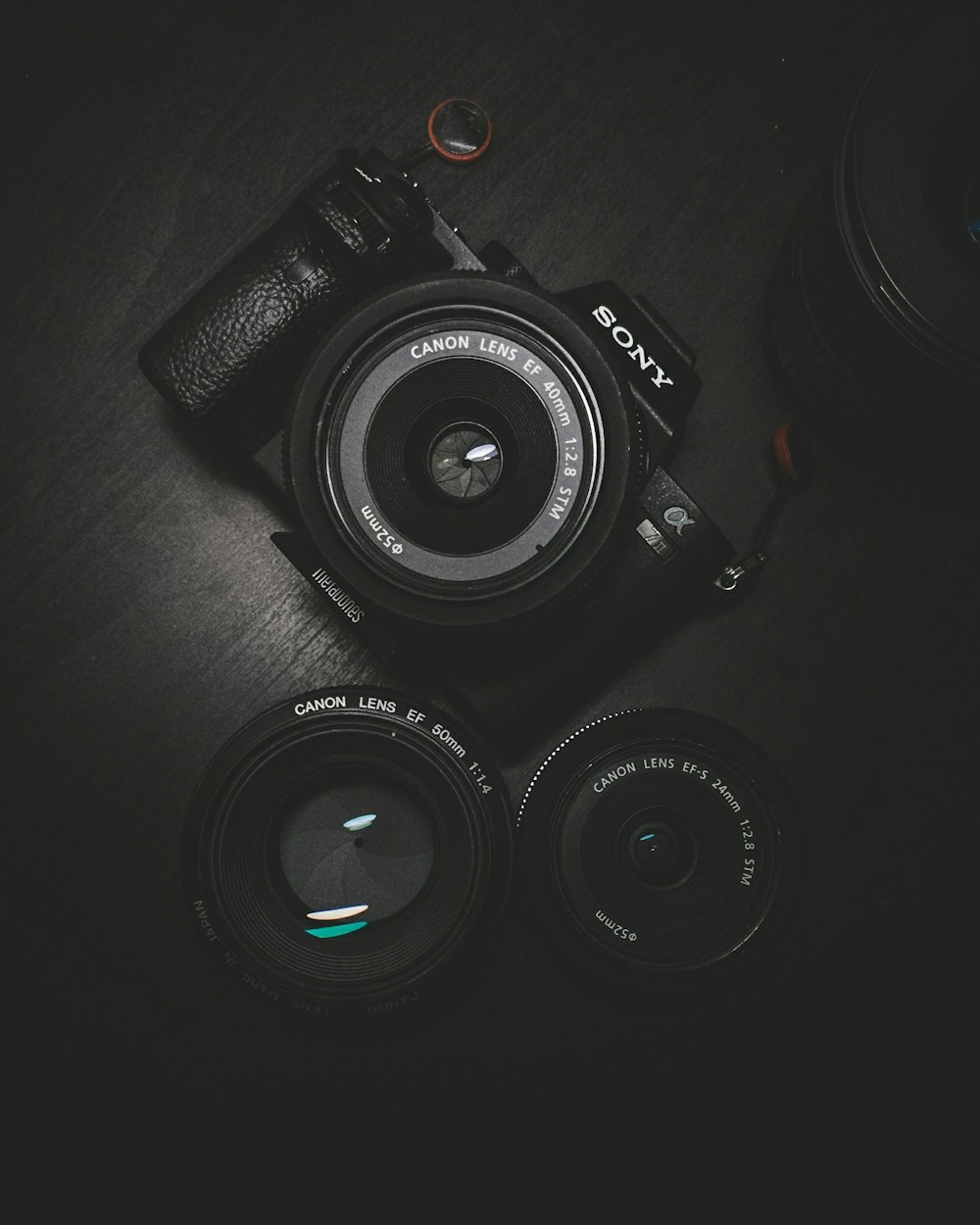 Cámara fotográfica y artículos variados